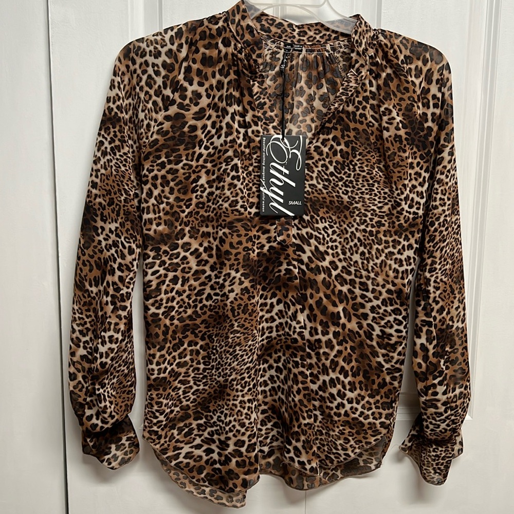 Ethyl Brown Tan Leopard Print V Neck Long Sleeve Sheer Top Size S NWT